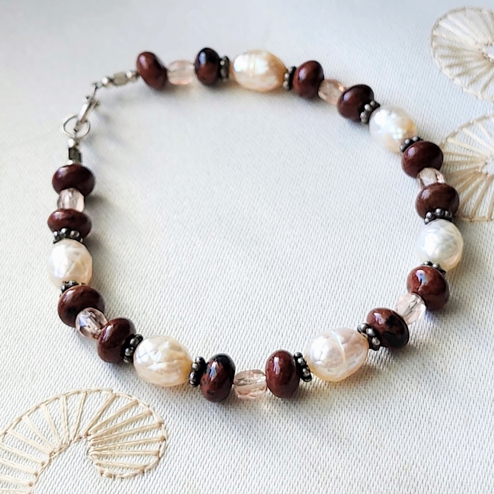 Elegant Vintage Pearl and Brown Bead Bracelet